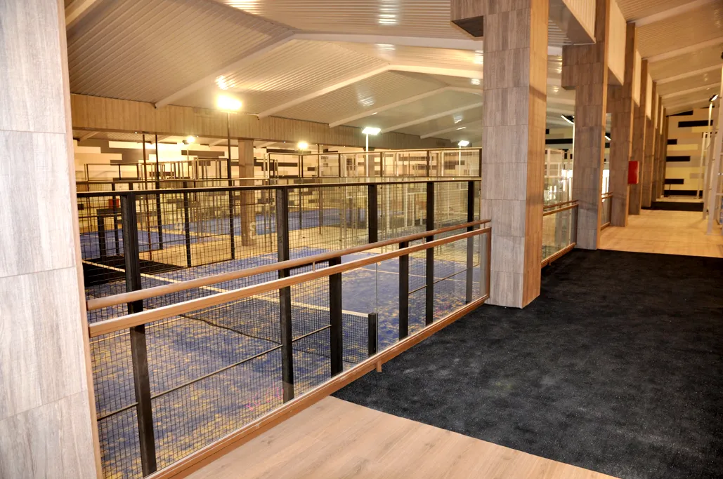 Arena Sport Club - Vistas pista negra