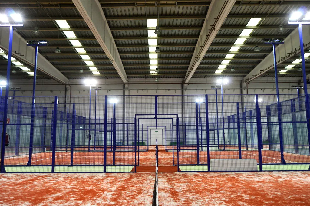Ballpadel Indoor & Fitness Center - pista de pádel en Alcalá de Henares