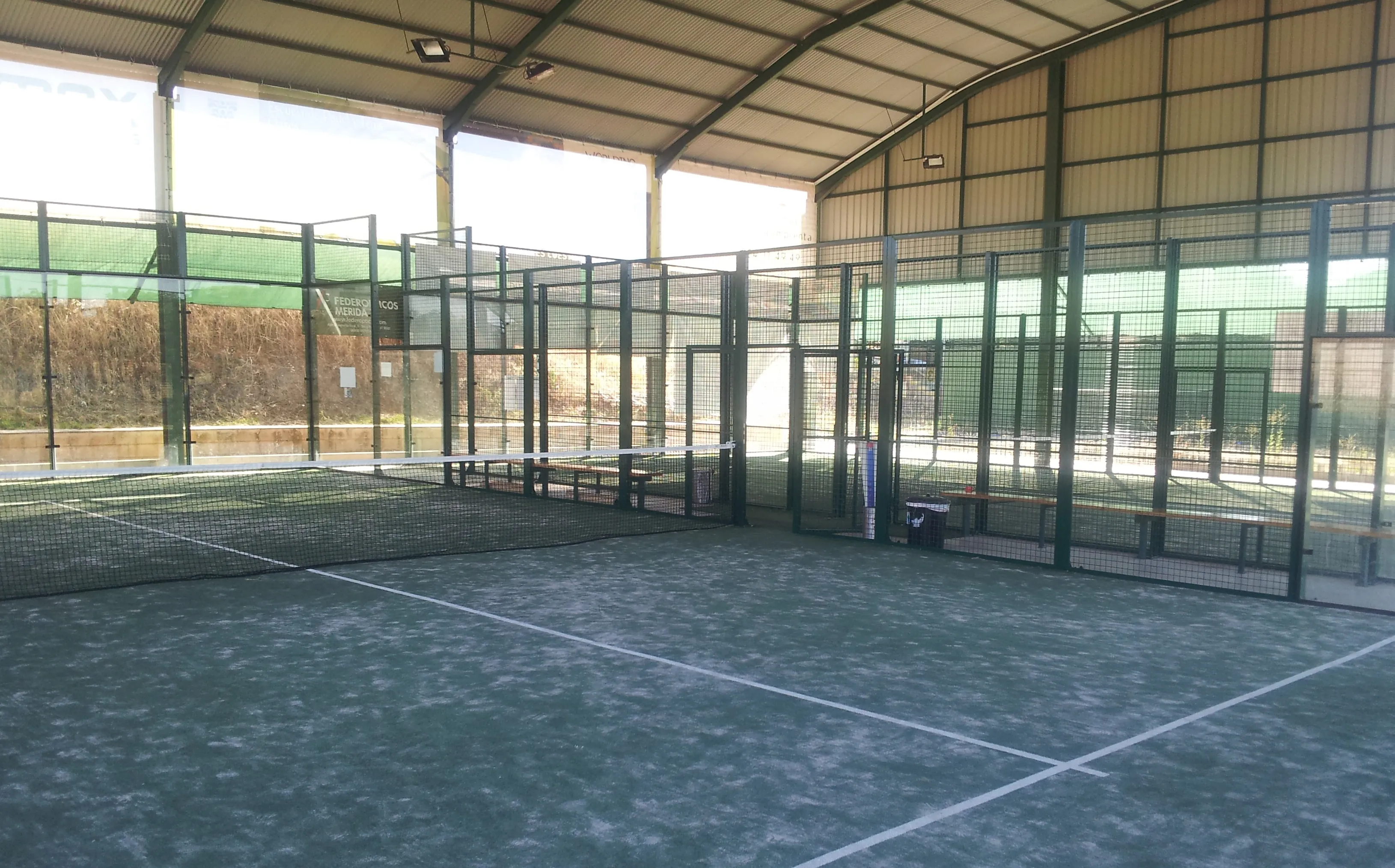 Club de Golf Don Tello - pista de pádel en Mérida