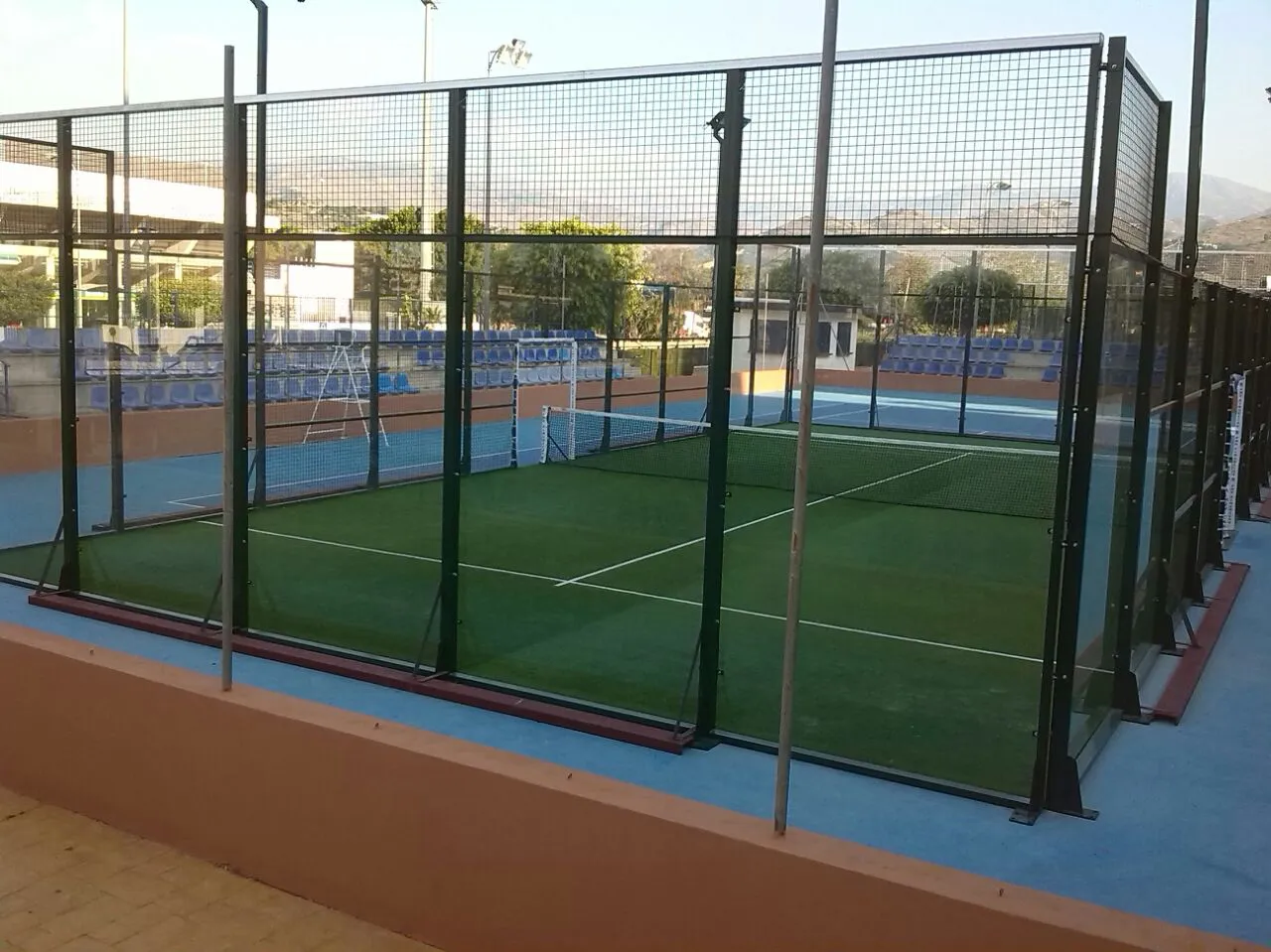 Complejo Deportivo Río Verde - pista de pádel en Almuñécar