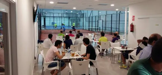 Pádel Live Indoor - pista de pádel en Villarrobledo