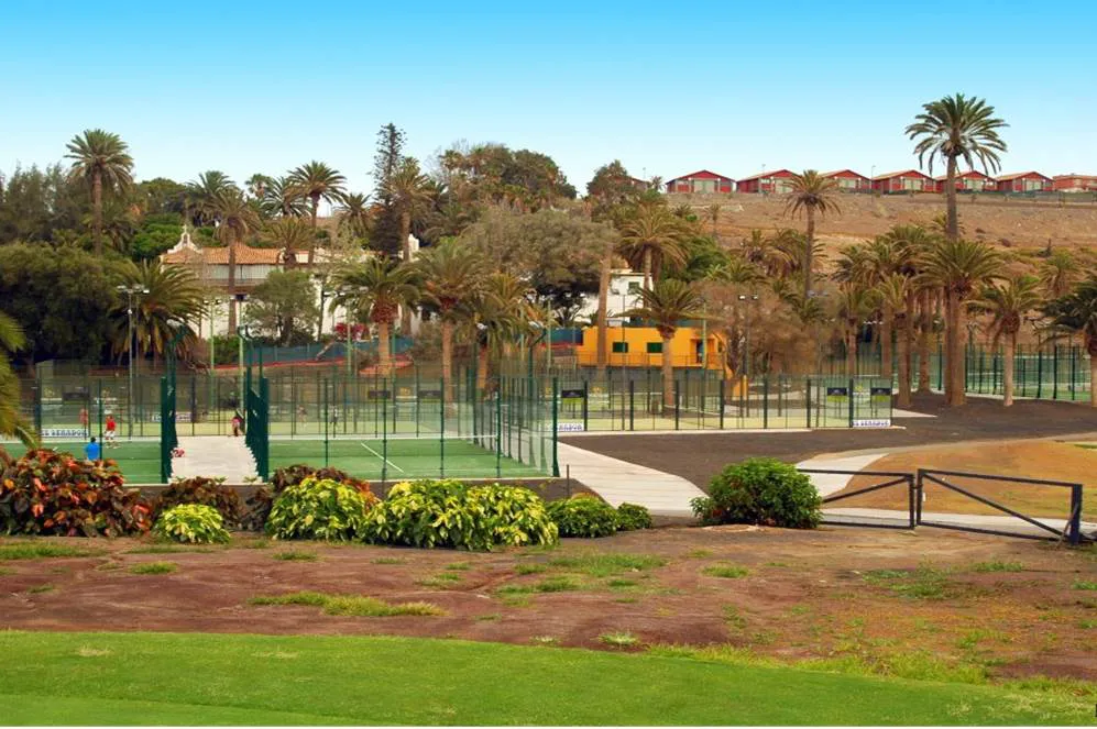 Club de Campo El Cortijo - pista de pádel en Telde