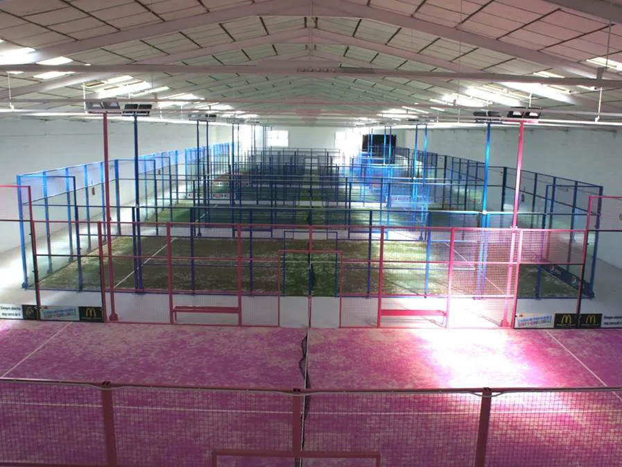 Espadel Centre Esportiu - pista de pádel en Burriana