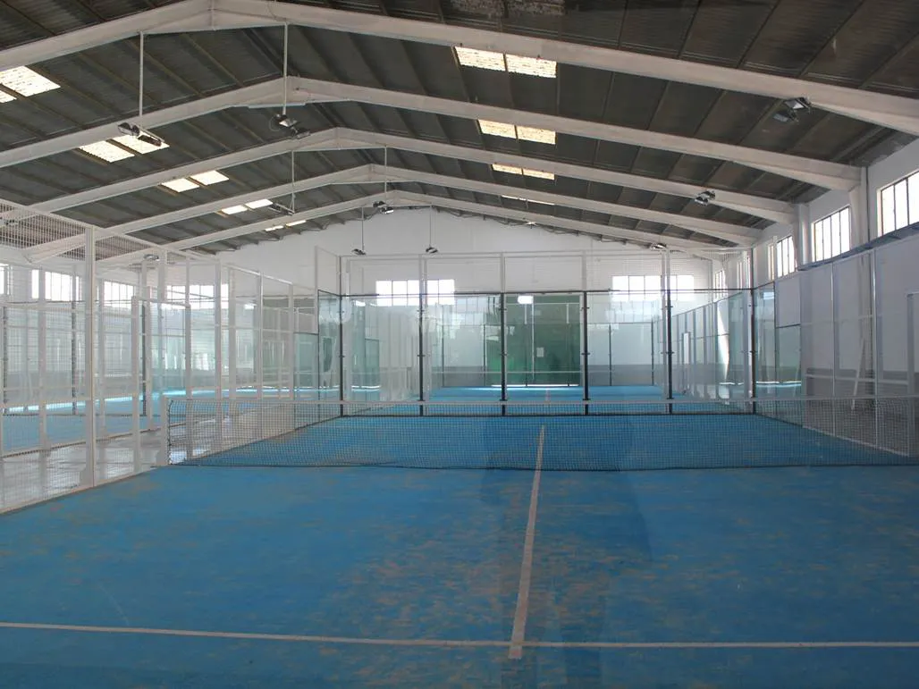 La Factoria Pádel Indoor - pista de pádel en Tavernes de la Valldigna