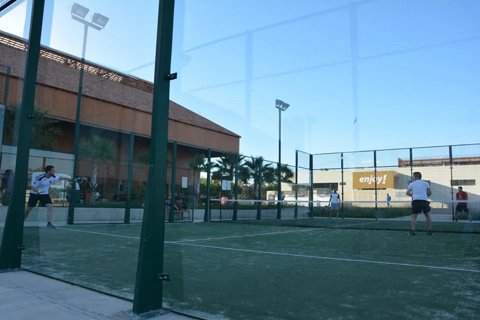 Polideportivo Juan Antonio Samaranch: pádel exterior