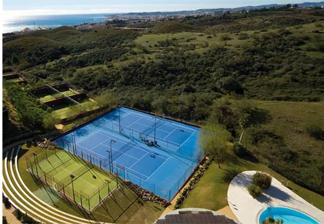 Reserva del Higuerón - pista de pádel en Benalmádena