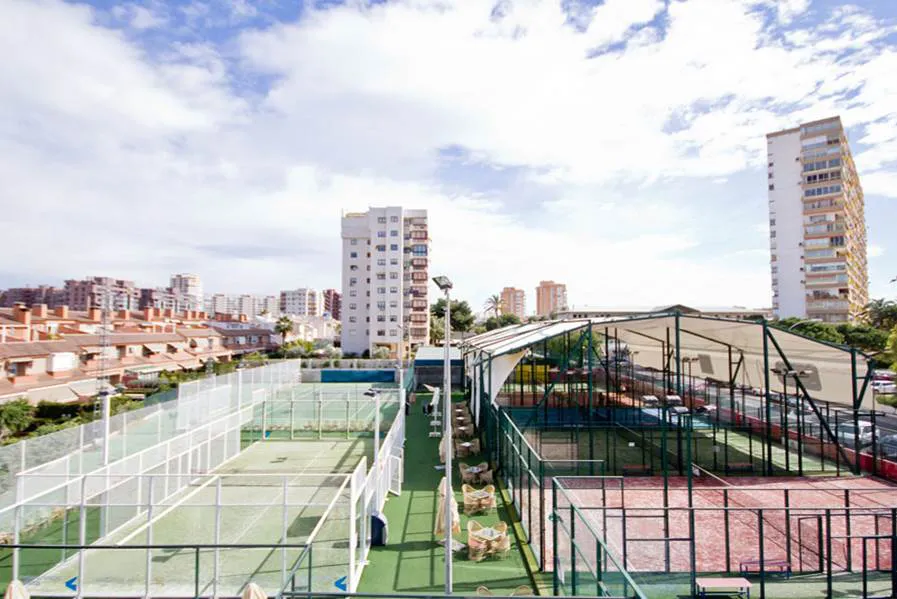 Club Deportivo Municipal Stadio - pista de pádel en Alacant